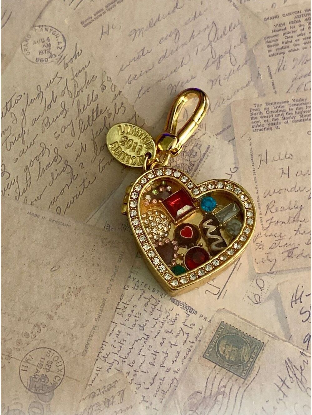 Juicy Couture 2011 Limited Edition Heart Chocolate Box Locket Charm Y2K Gem - Picture 6 of 6